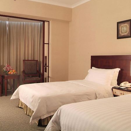 Rosedale Hotel & Suites Guangzhou - Free Shuttle Bus To Canton Fair מראה חיצוני תמונה