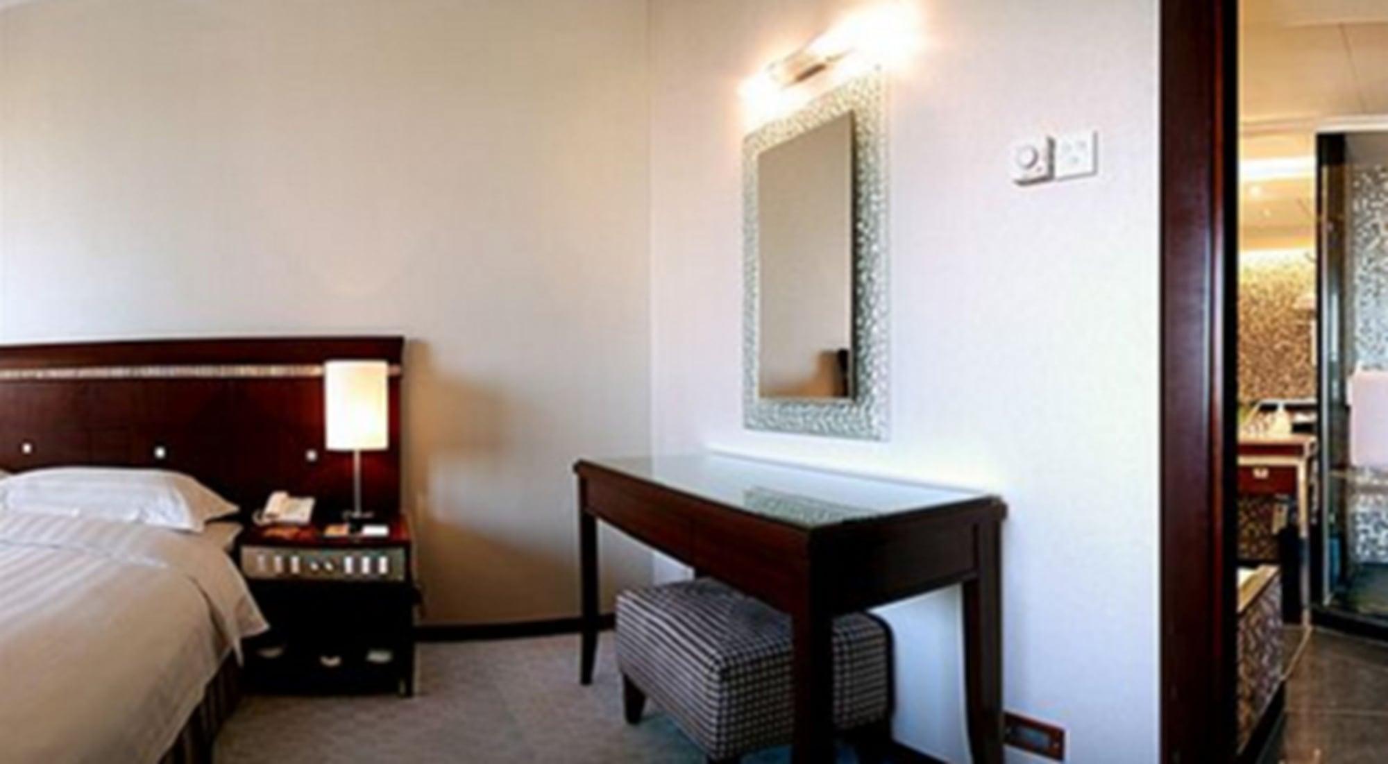 Rosedale Hotel & Suites Guangzhou - Free Shuttle Bus To Canton Fair מראה חיצוני תמונה