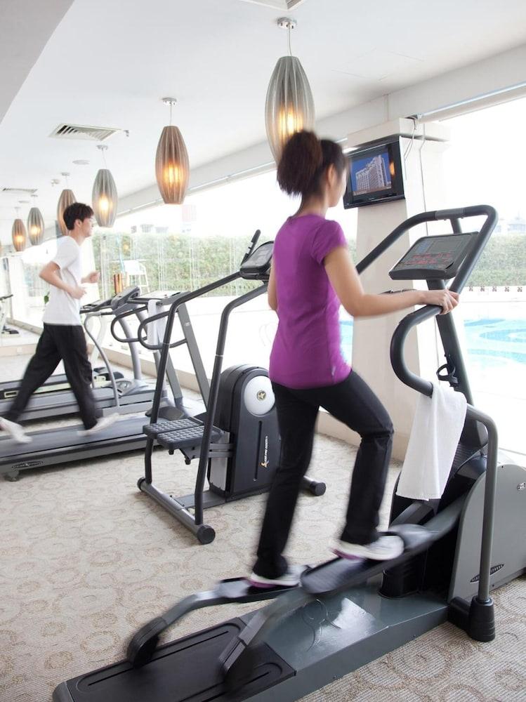 Rosedale Hotel & Suites Guangzhou - Free Shuttle Bus To Canton Fair מראה חיצוני תמונה