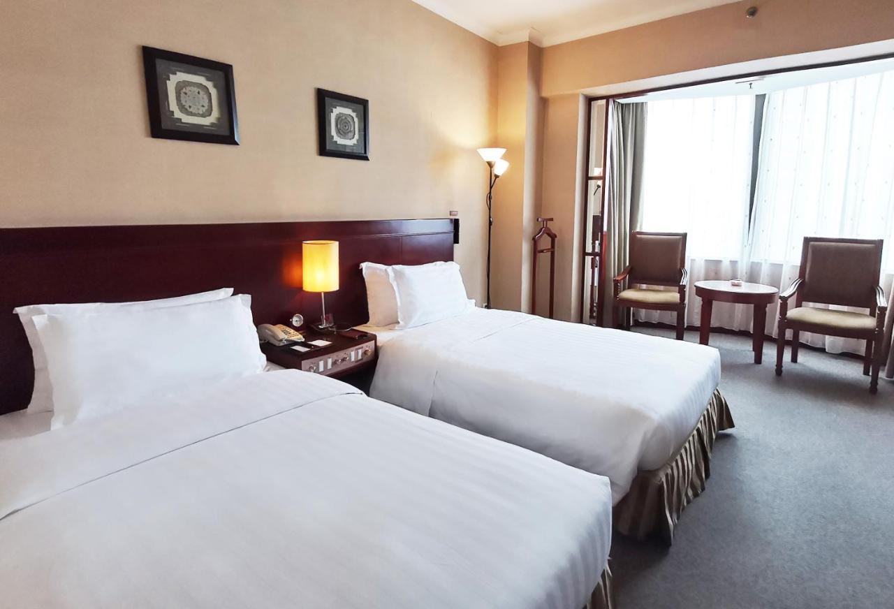 Rosedale Hotel & Suites Guangzhou - Free Shuttle Bus To Canton Fair מראה חיצוני תמונה