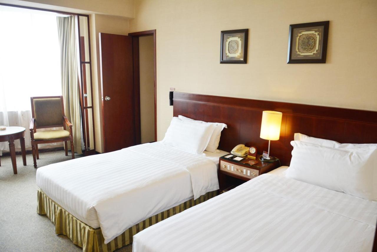 Rosedale Hotel & Suites Guangzhou - Free Shuttle Bus To Canton Fair מראה חיצוני תמונה