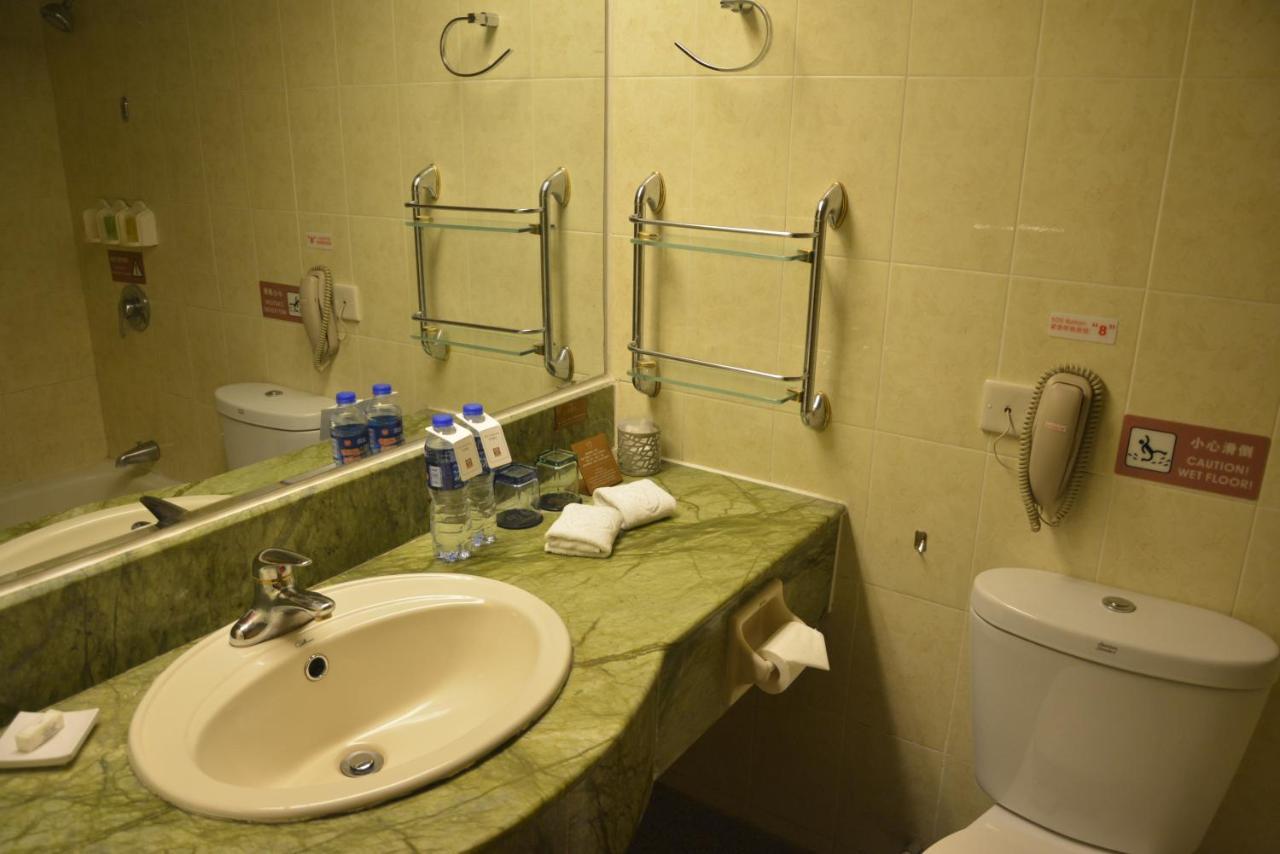 Rosedale Hotel & Suites Guangzhou - Free Shuttle Bus To Canton Fair מראה חיצוני תמונה