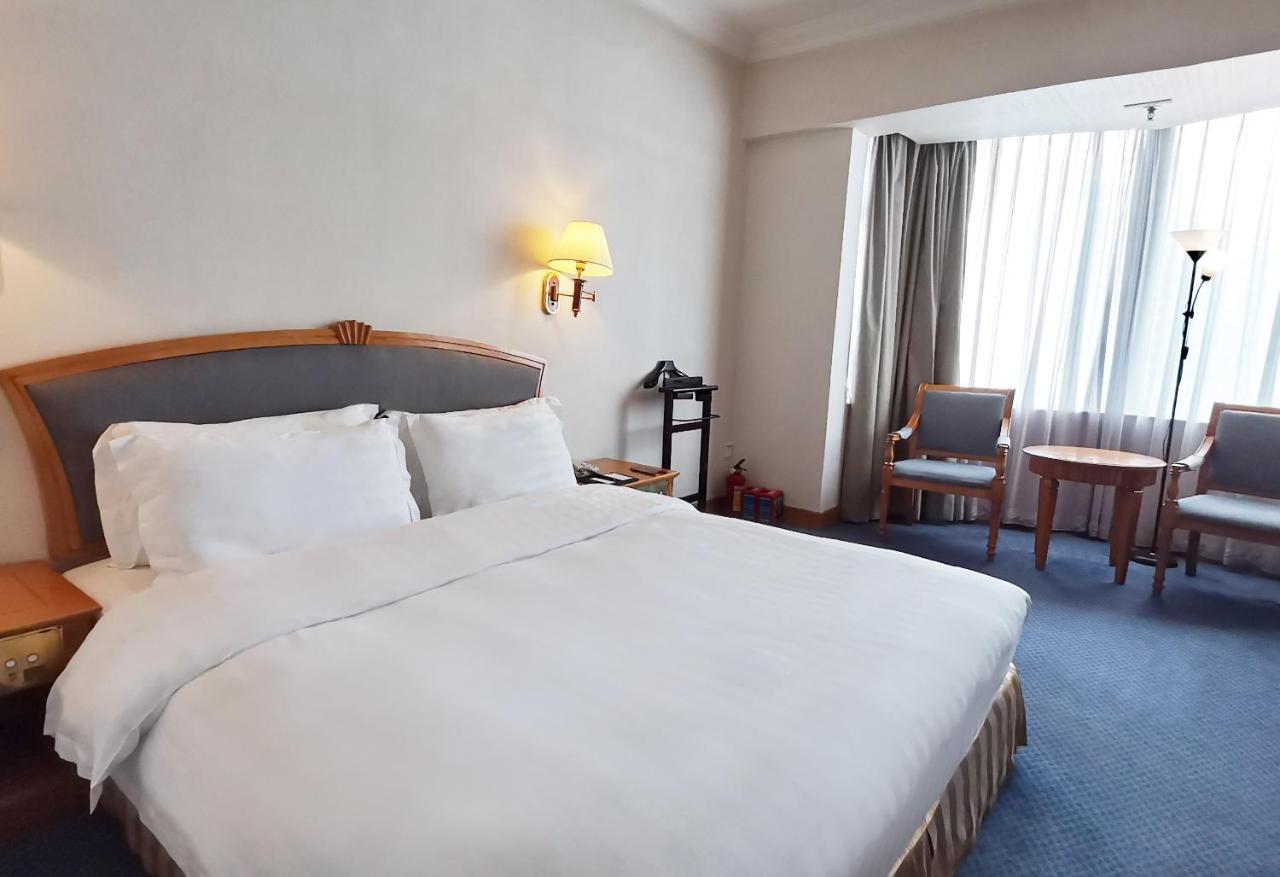 Rosedale Hotel & Suites Guangzhou - Free Shuttle Bus To Canton Fair מראה חיצוני תמונה